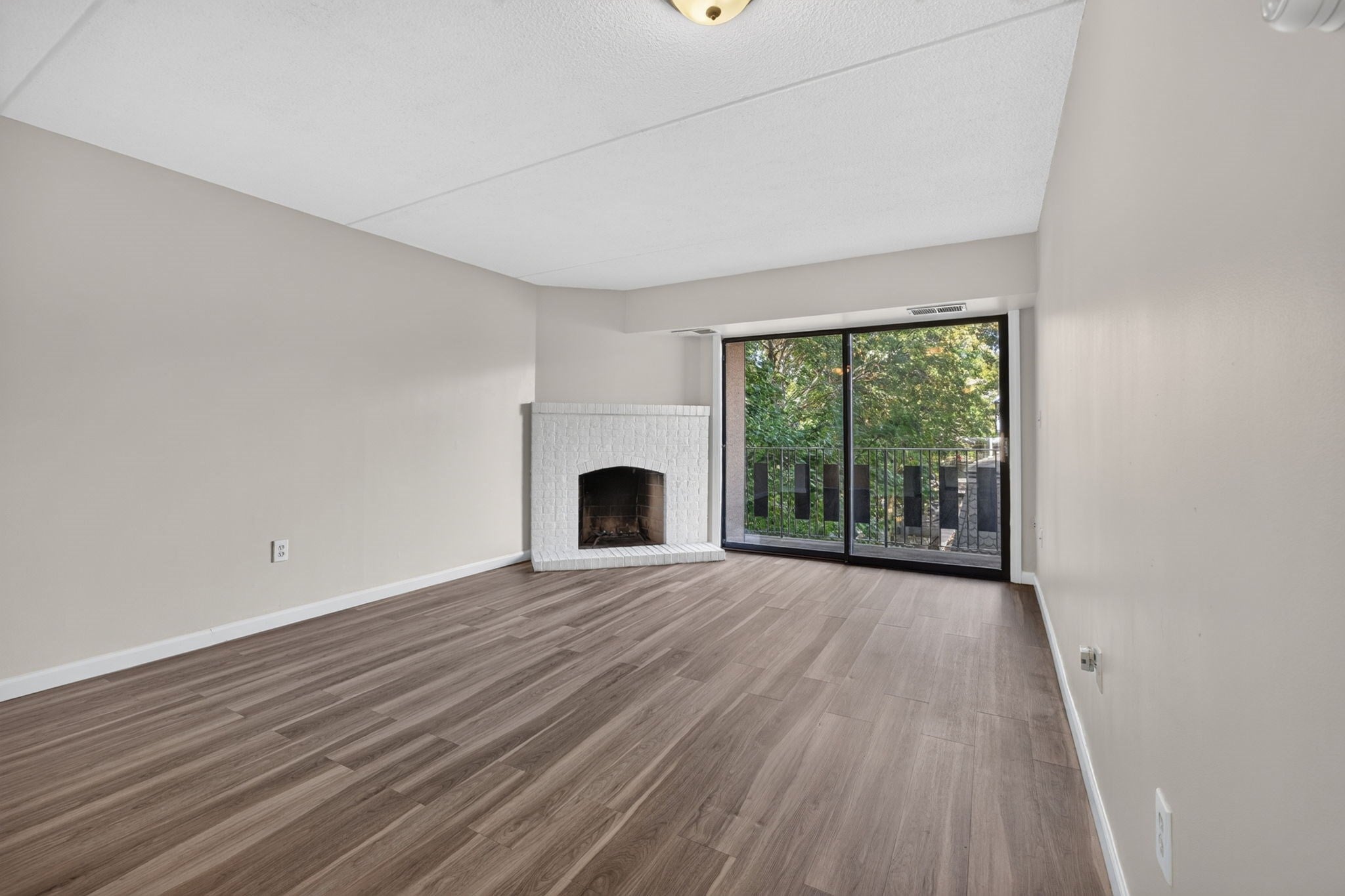 390 Broadway 35