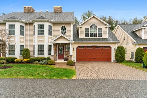 19 Kensington Way 54 Tewksbury MA 01876