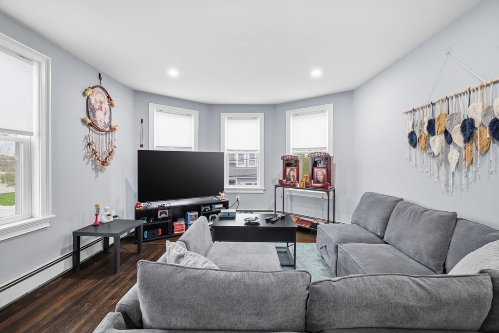 16 Cloutman St 2