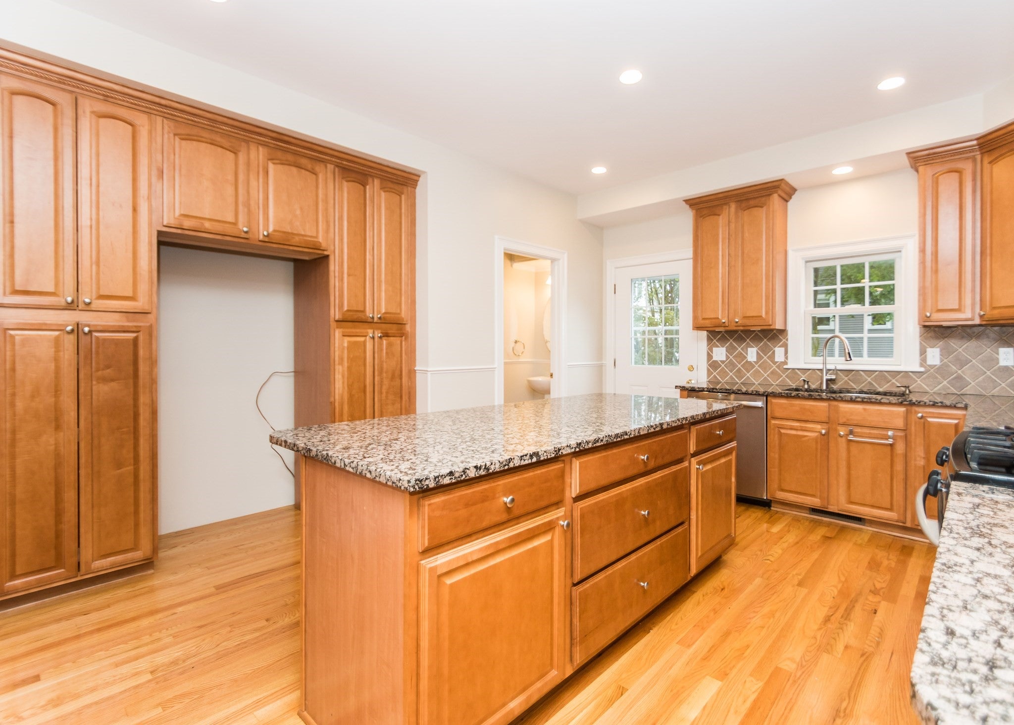30 Fuller Street #2, Waltham, MA, 30 Fuller Street #2, Waltham, MA Photo #5
