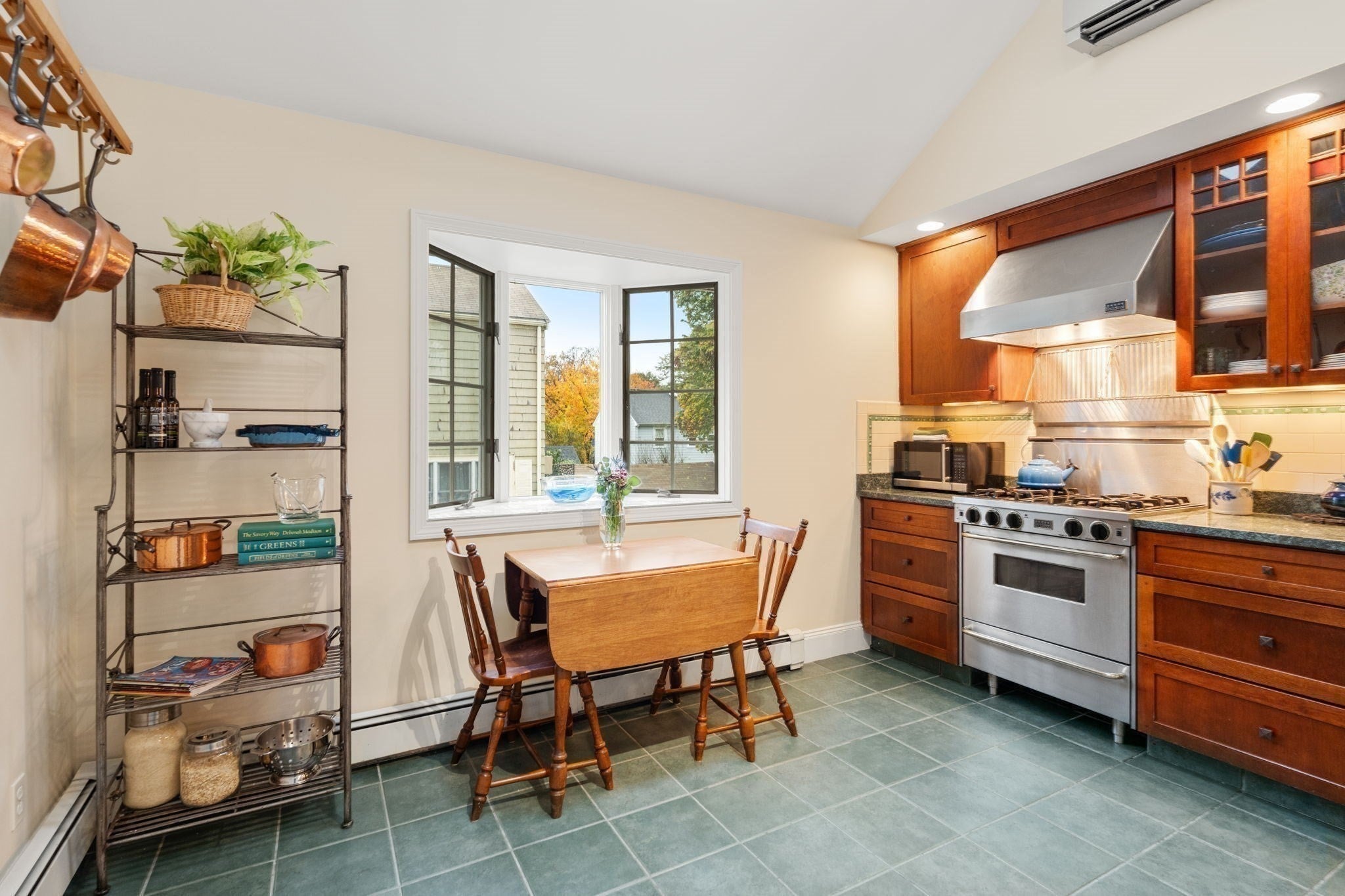 192 Wren Street, Boston, MA, 192 Wren Street, Boston, MA Photo #8