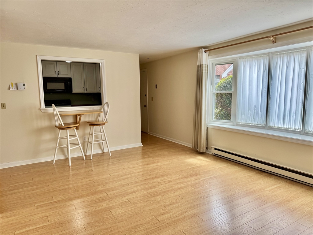775 West Main St 5