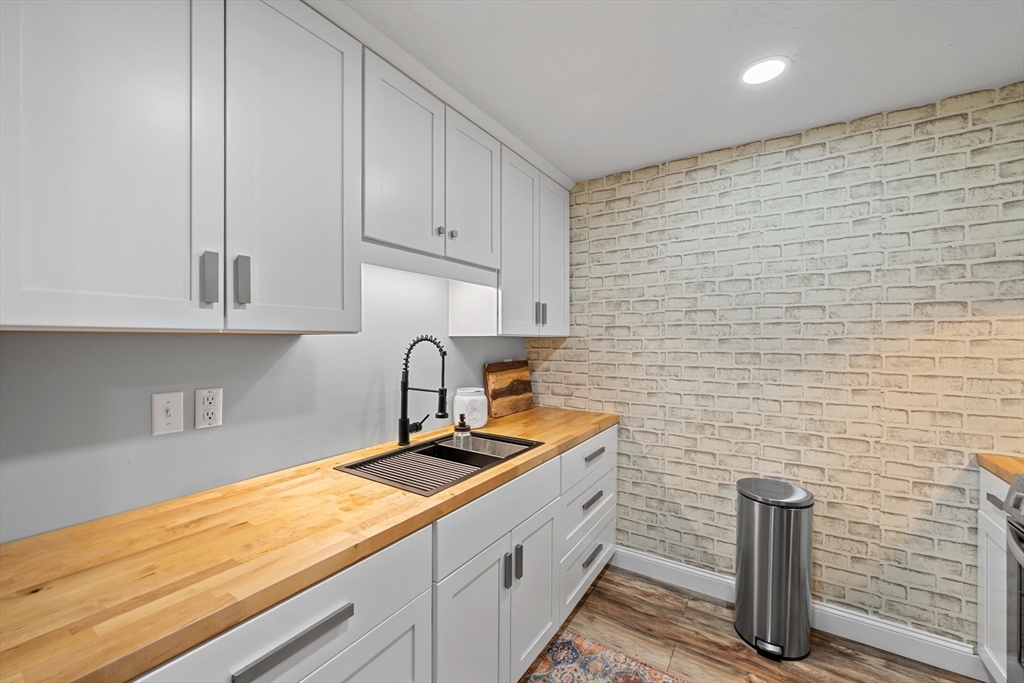 75 Huntoon Memorial Hwy 1-3