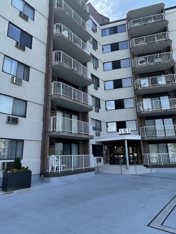 151 Coolidge Ave 602