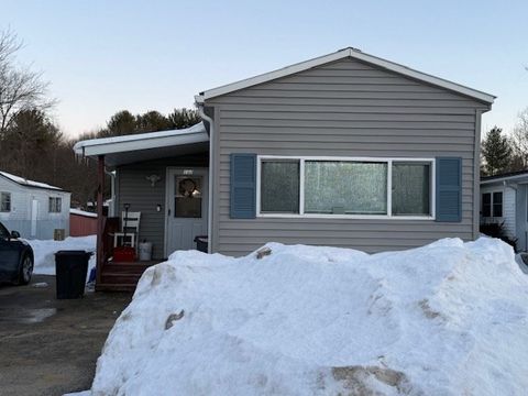 Photo of 192 Mason Avenue, Chelmsford, MA 01824 (MLS # 73481565)