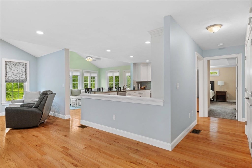 7 Old Mill Cir, Westminster, MA Photo #15