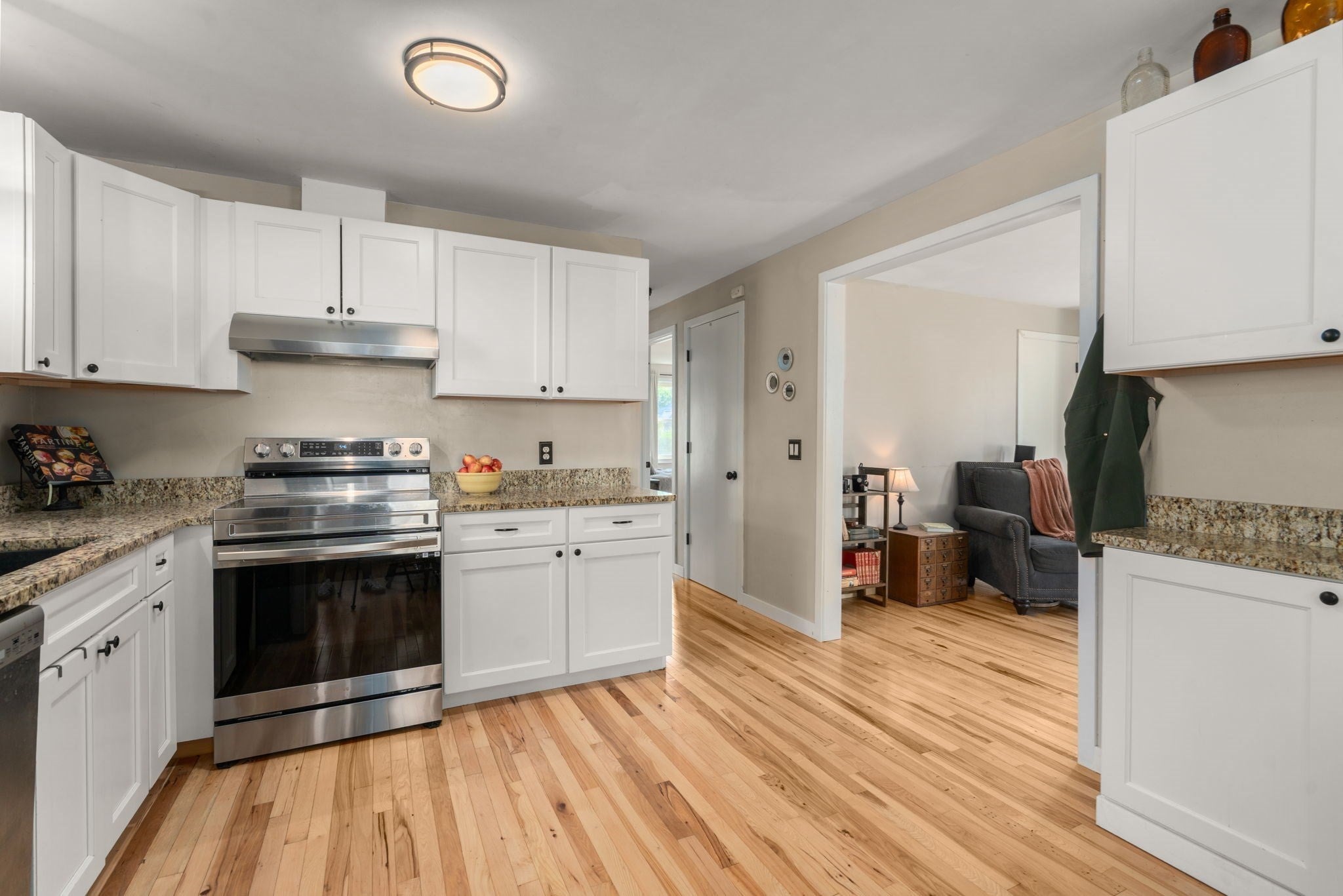 89 Verdugo St, West Springfield, MA, 89 Verdugo St, West Springfield, MA Photo #12