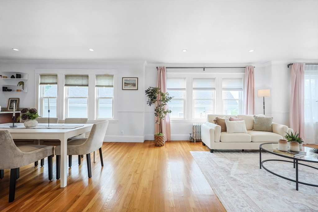 22-24 Ellison Ave 24