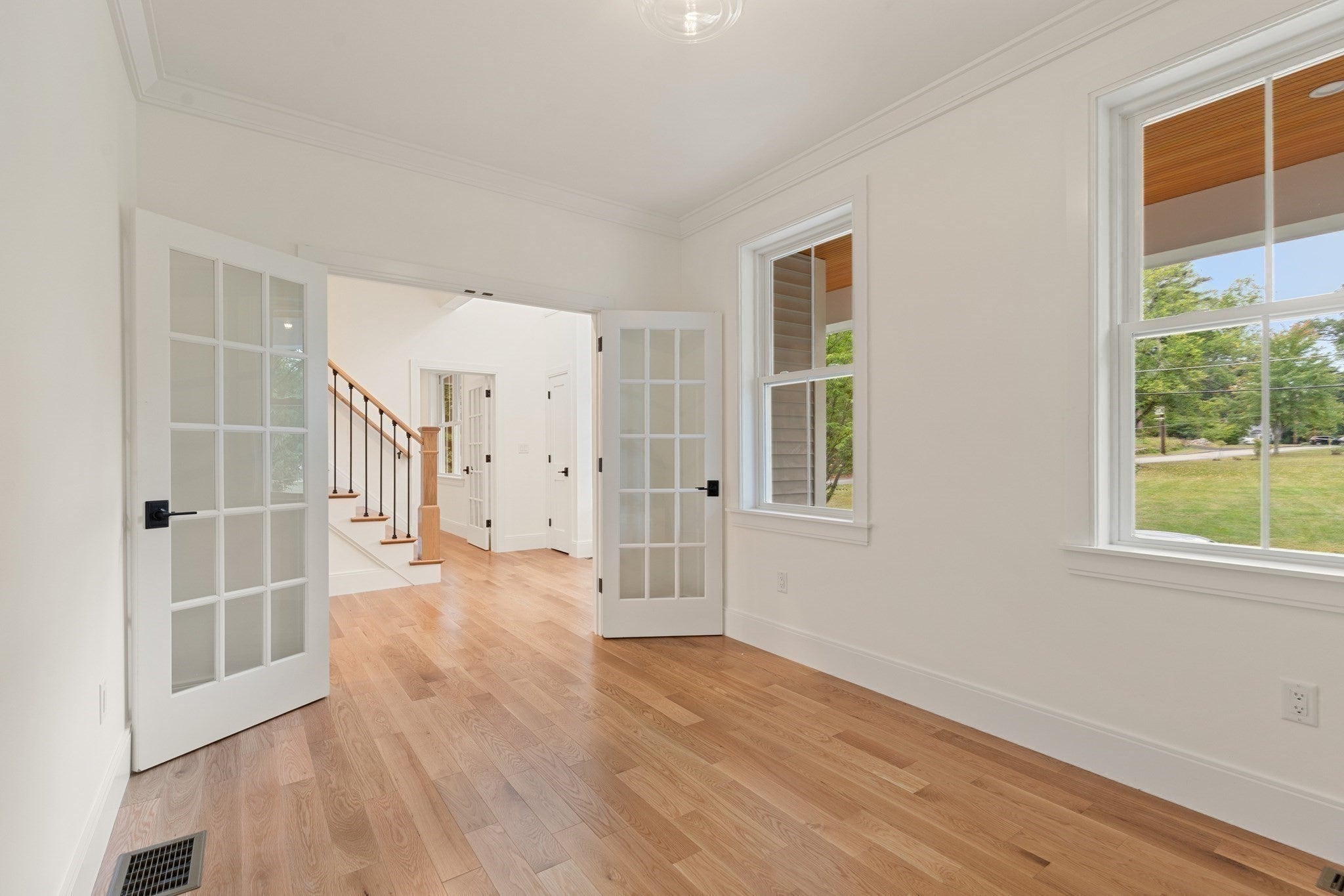 472 Summer Avenue, Reading, MA Photo #15