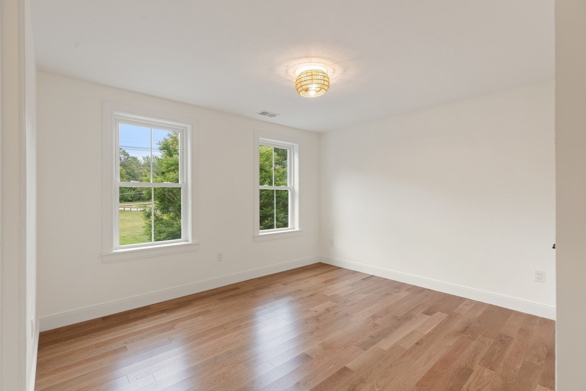 472 Summer Avenue, Reading, MA Photo #21