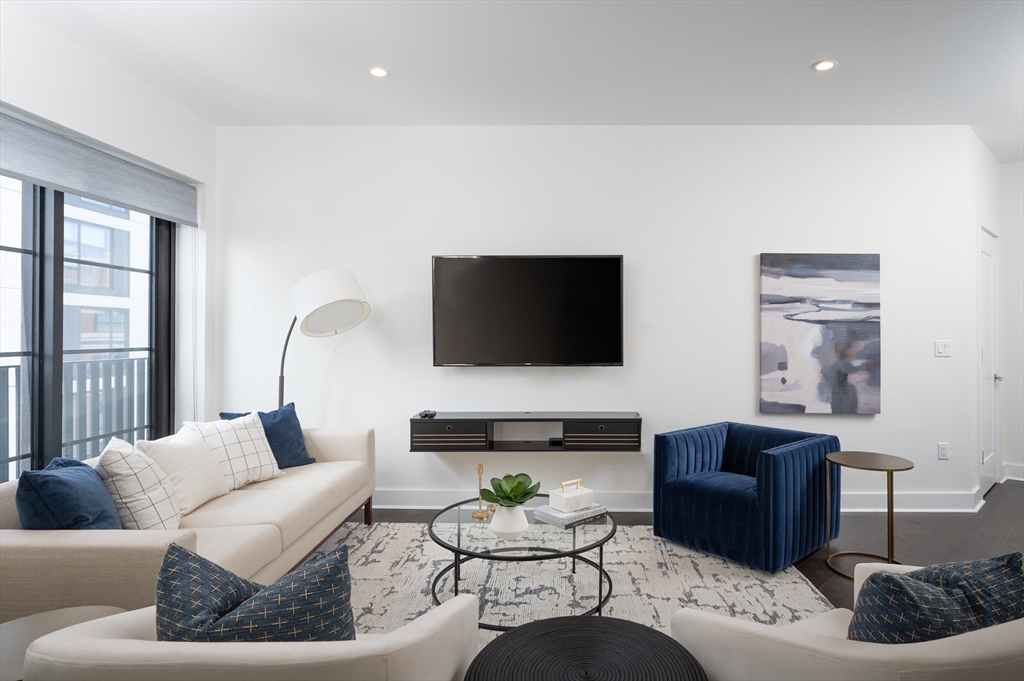 14 West Broadway 10D