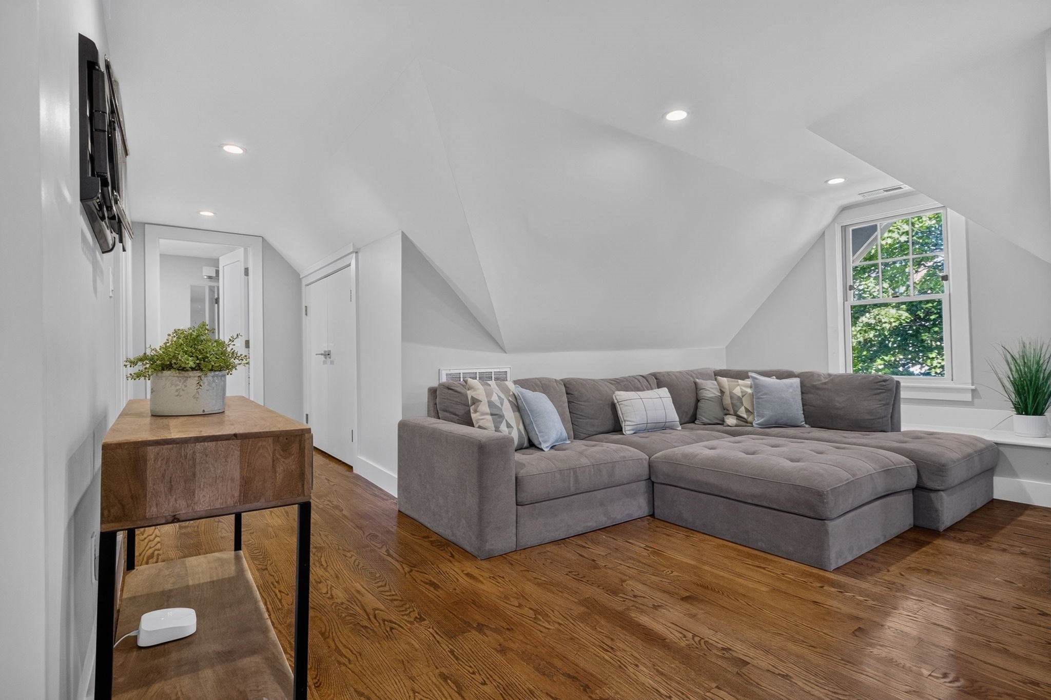 611 Centre St #1, Newton, MA Photo #33