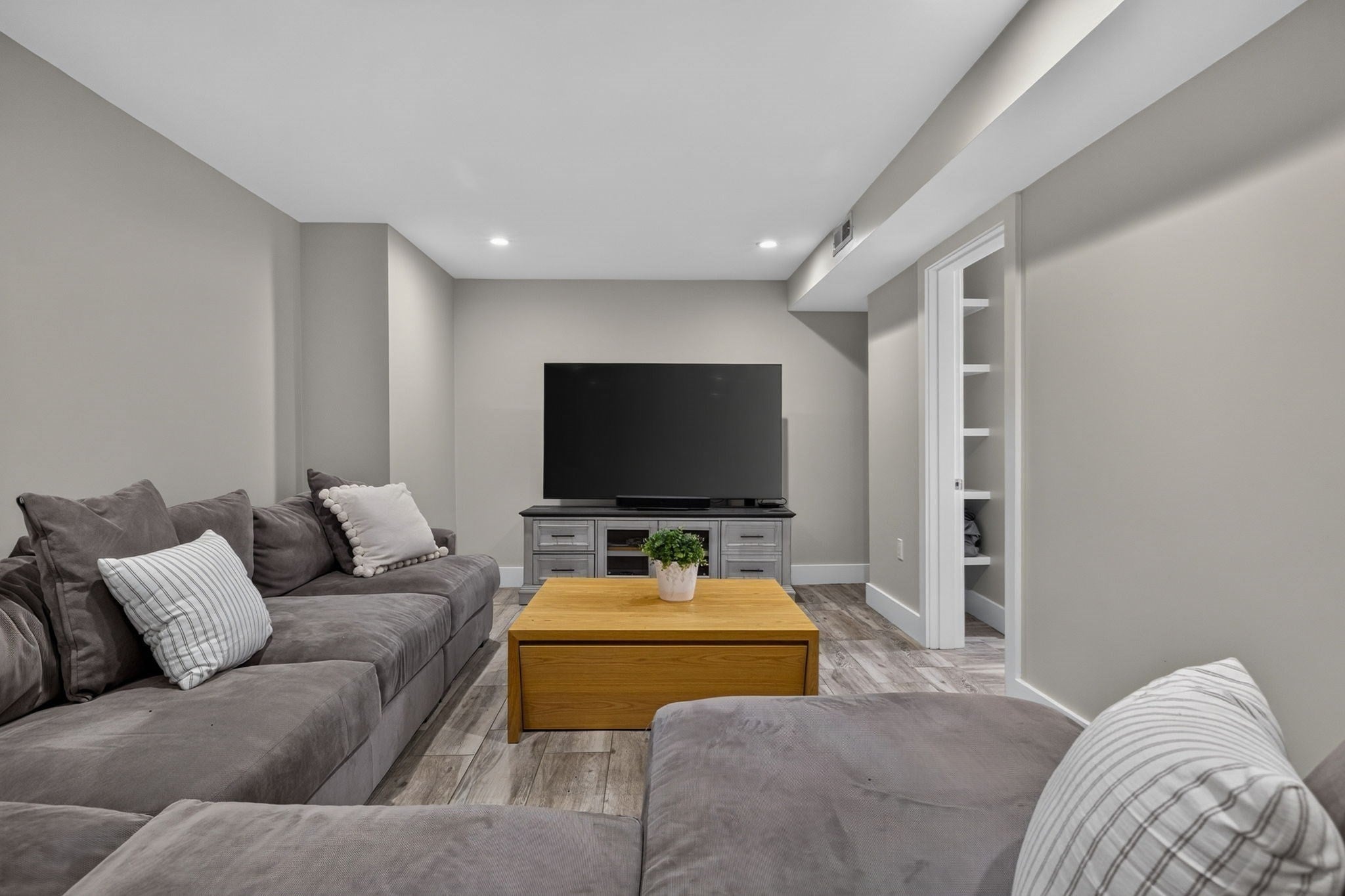 611 Centre St #1, Newton, MA Photo #36