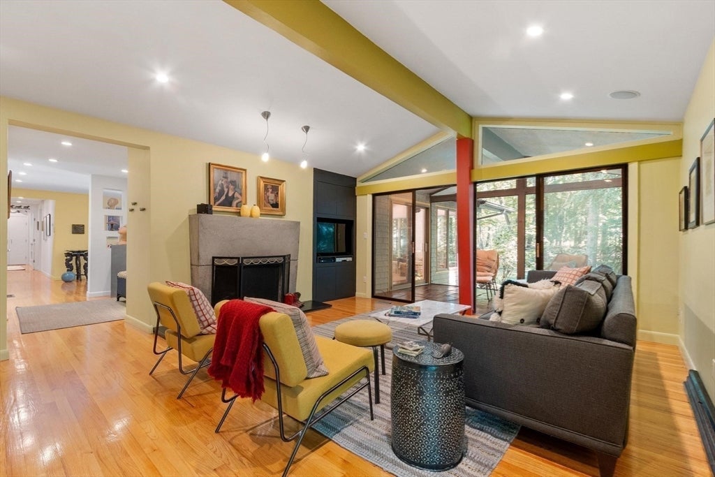 221 Pope Rd, Acton, MA, 221 Pope Rd, Acton, MA Photo #11