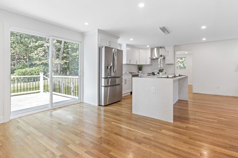 32 Lyman Rd Framingham MA 01701