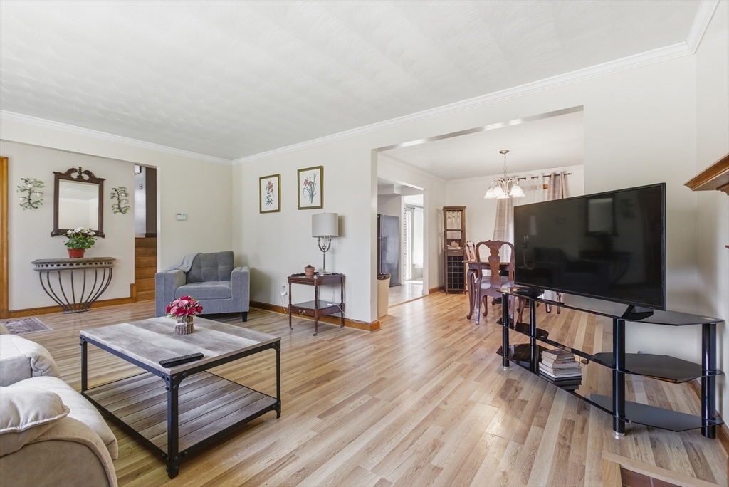 5 Manning Rd