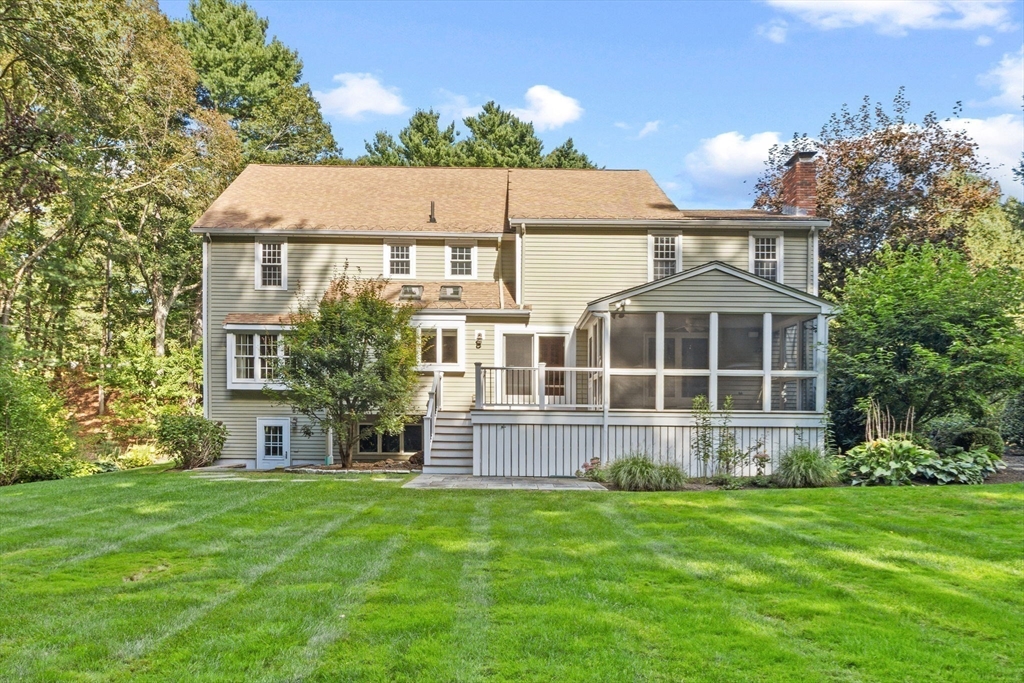 14 Robin Rd
