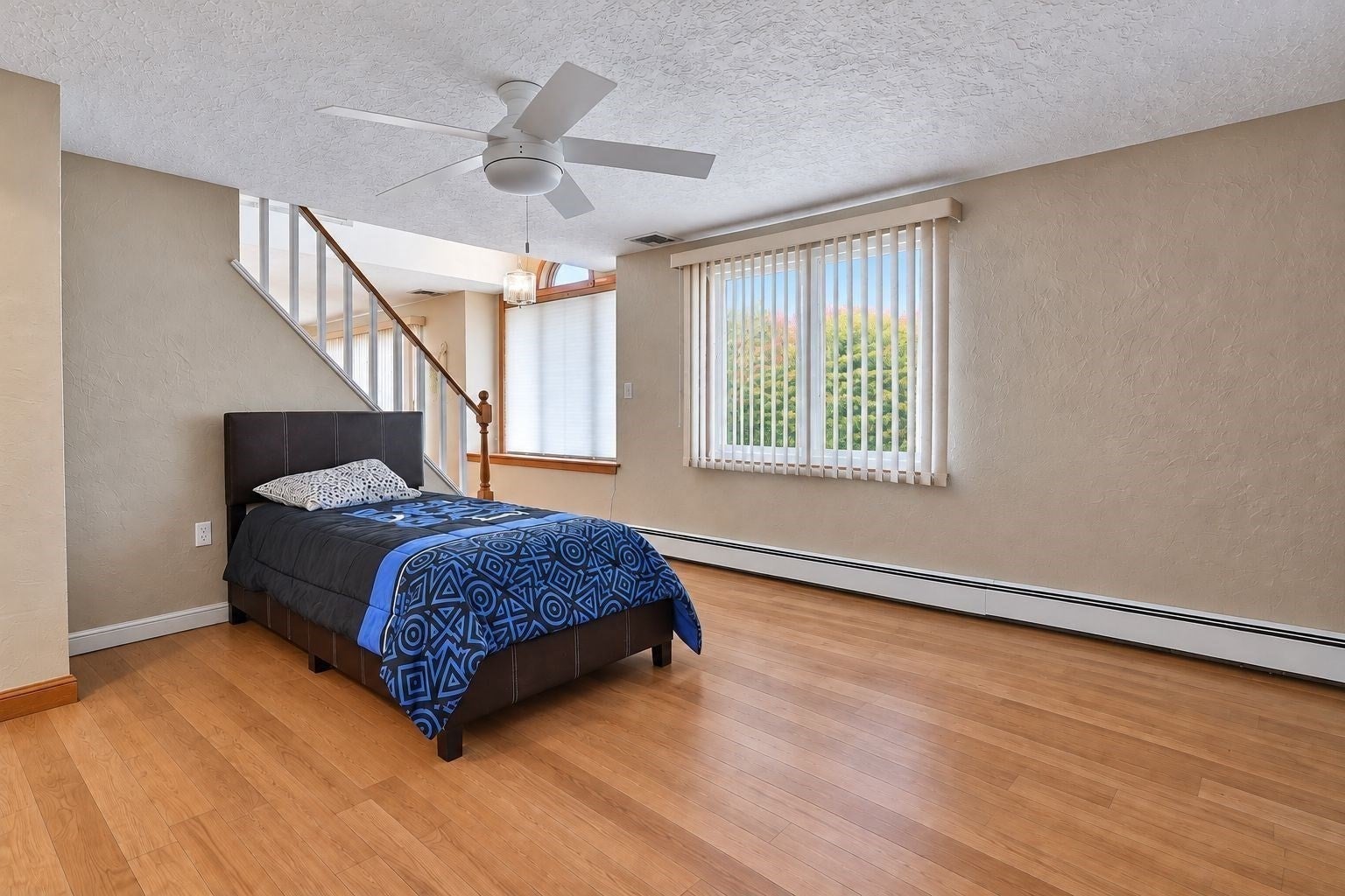 25 Venice Ave, Saugus, MA, 25 Venice Ave, Saugus, MA Photo #16