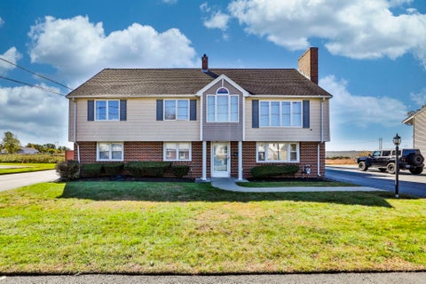 Photo of 25 Venice Ave, Saugus, MA 01906 (MLS # 73592578)