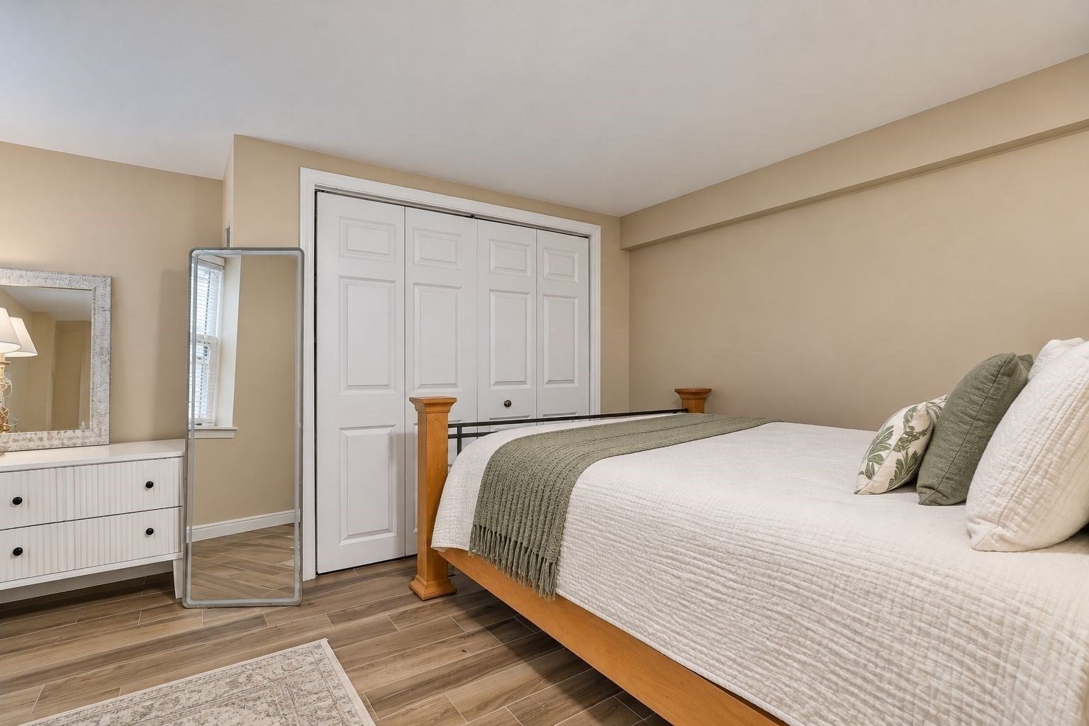 25 Venice Ave, Saugus, MA, 25 Venice Ave, Saugus, MA Photo #27