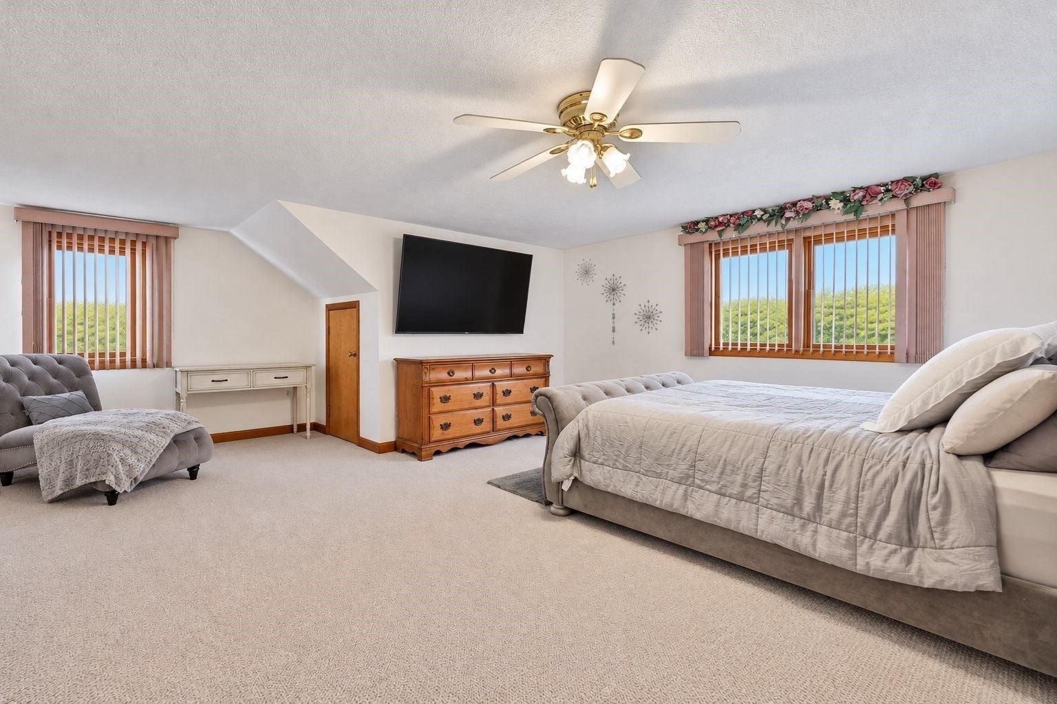 25 Venice Ave, Saugus, MA, 25 Venice Ave, Saugus, MA Photo #19