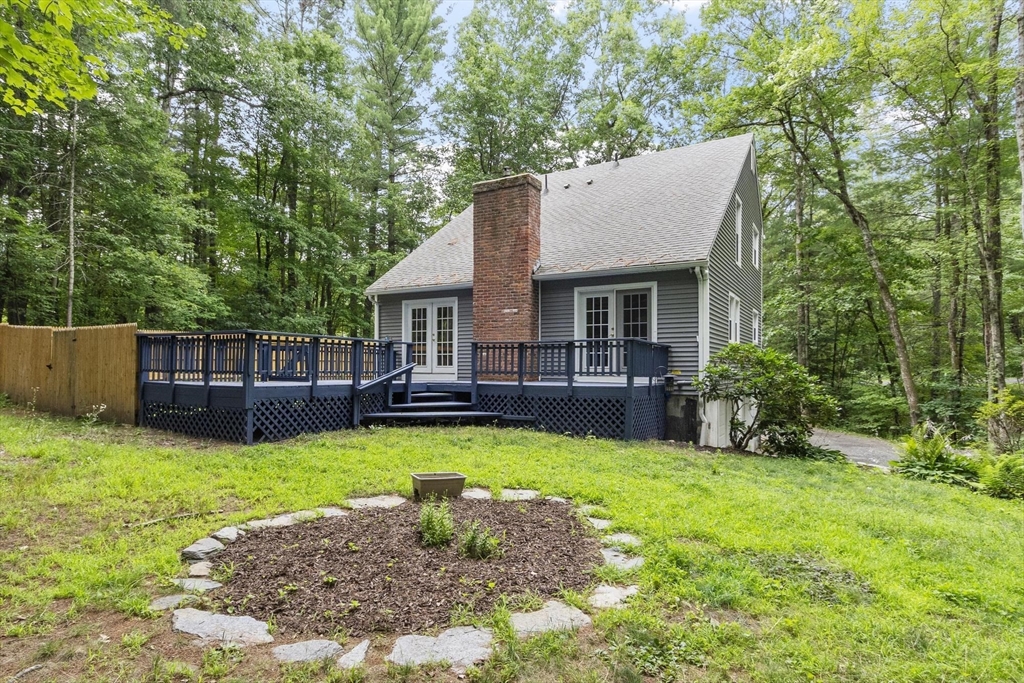 37 Swamp RD, Montague, MA Photo #3