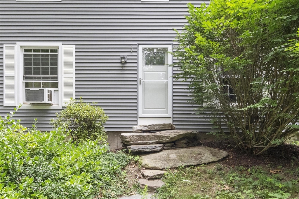 37 Swamp RD, Montague, MA Photo #11