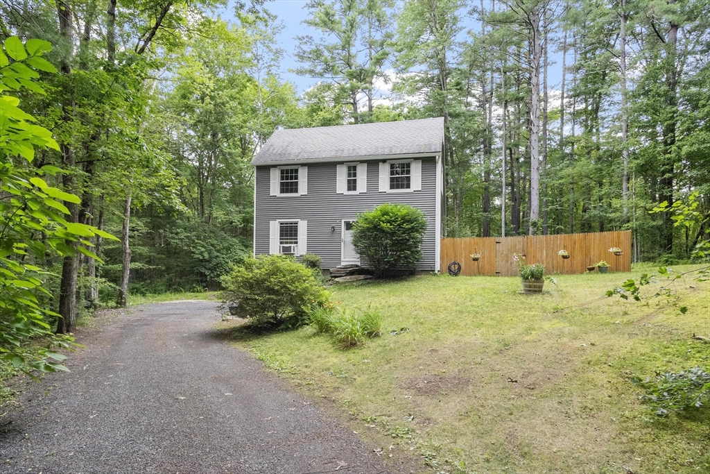 37 Swamp RD, Montague, MA Photo #12