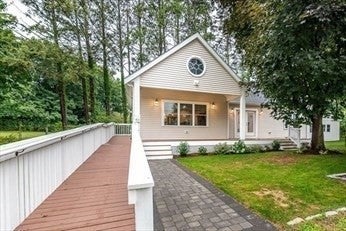 43 Stone St, Walpole, MA Photo #2