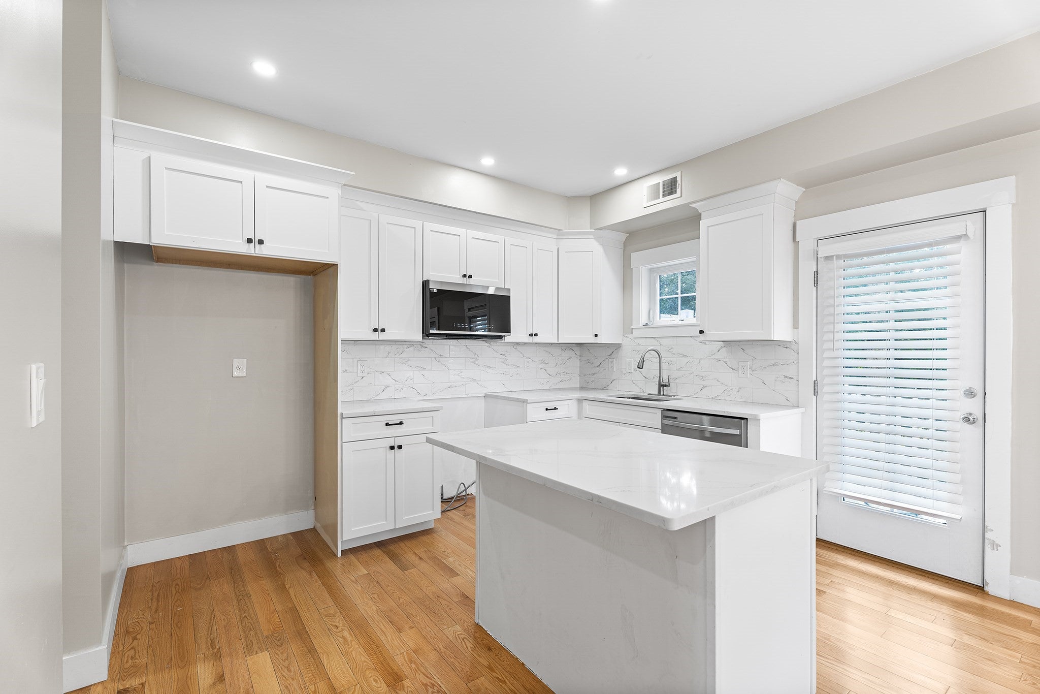 30 Valmor St, Worcester, MA, 30 Valmor St, Worcester, MA Photo #7