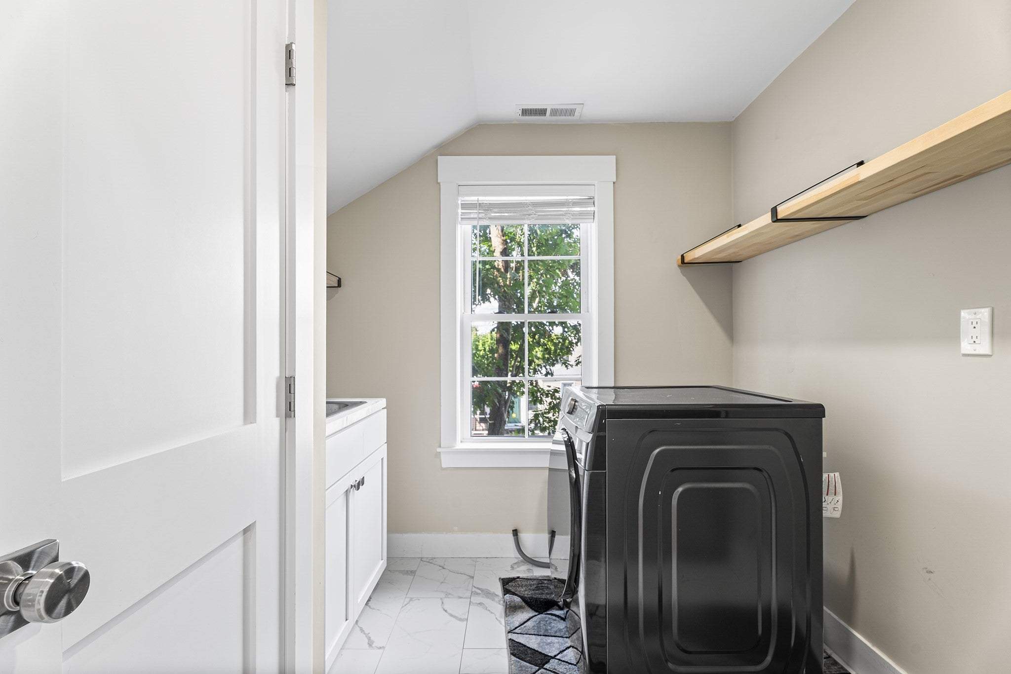 30 Valmor St, Worcester, MA, 30 Valmor St, Worcester, MA Photo #13