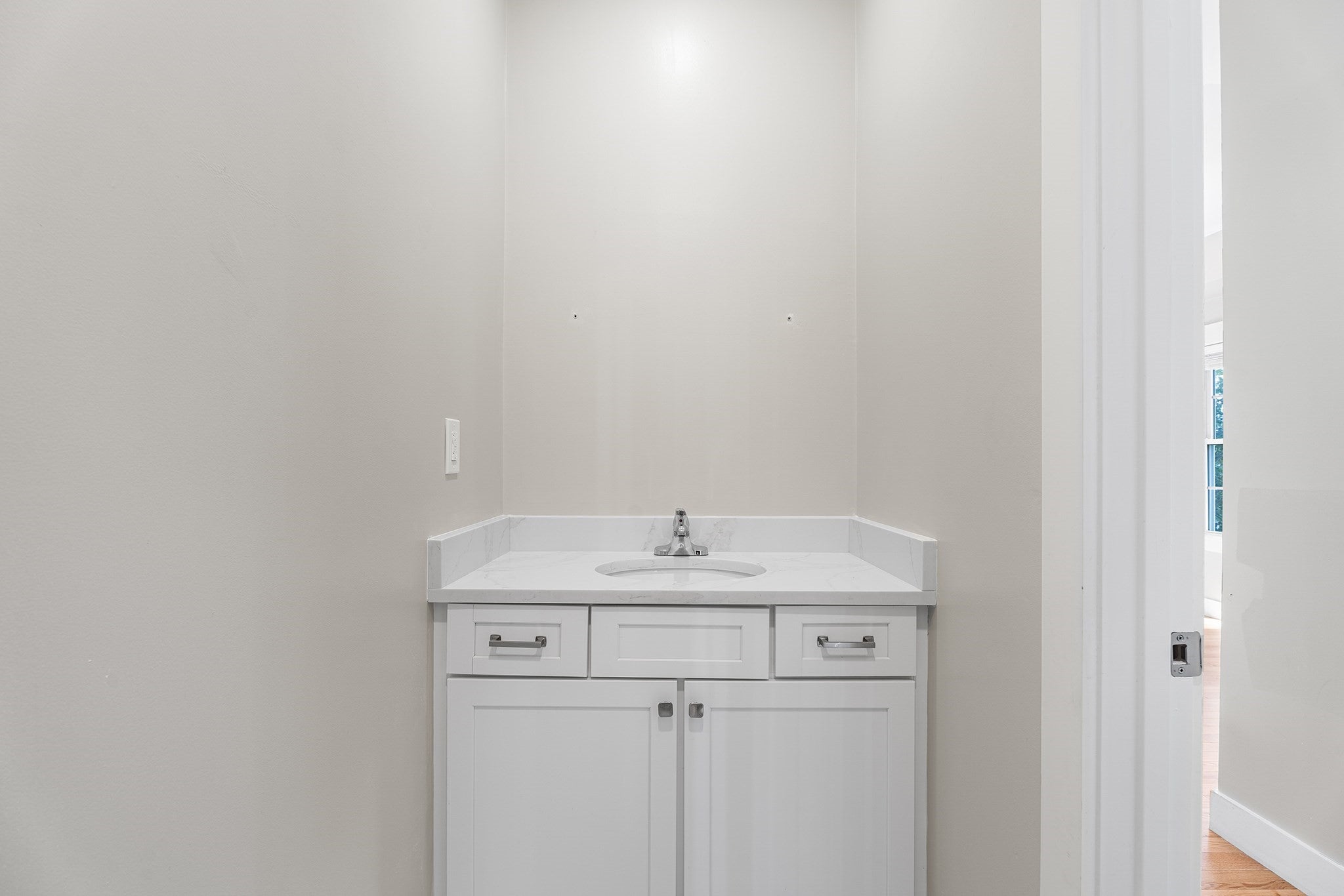 30 Valmor St, Worcester, MA, 30 Valmor St, Worcester, MA Photo #14