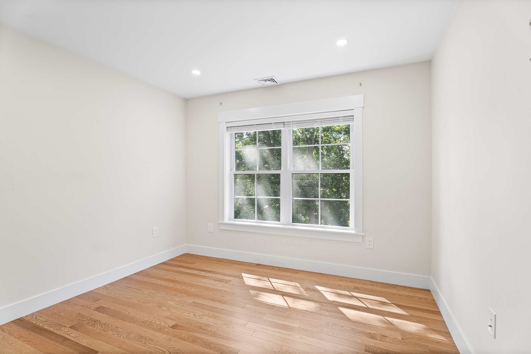 30 Valmor St, Worcester, MA, 30 Valmor St, Worcester, MA Photo #19