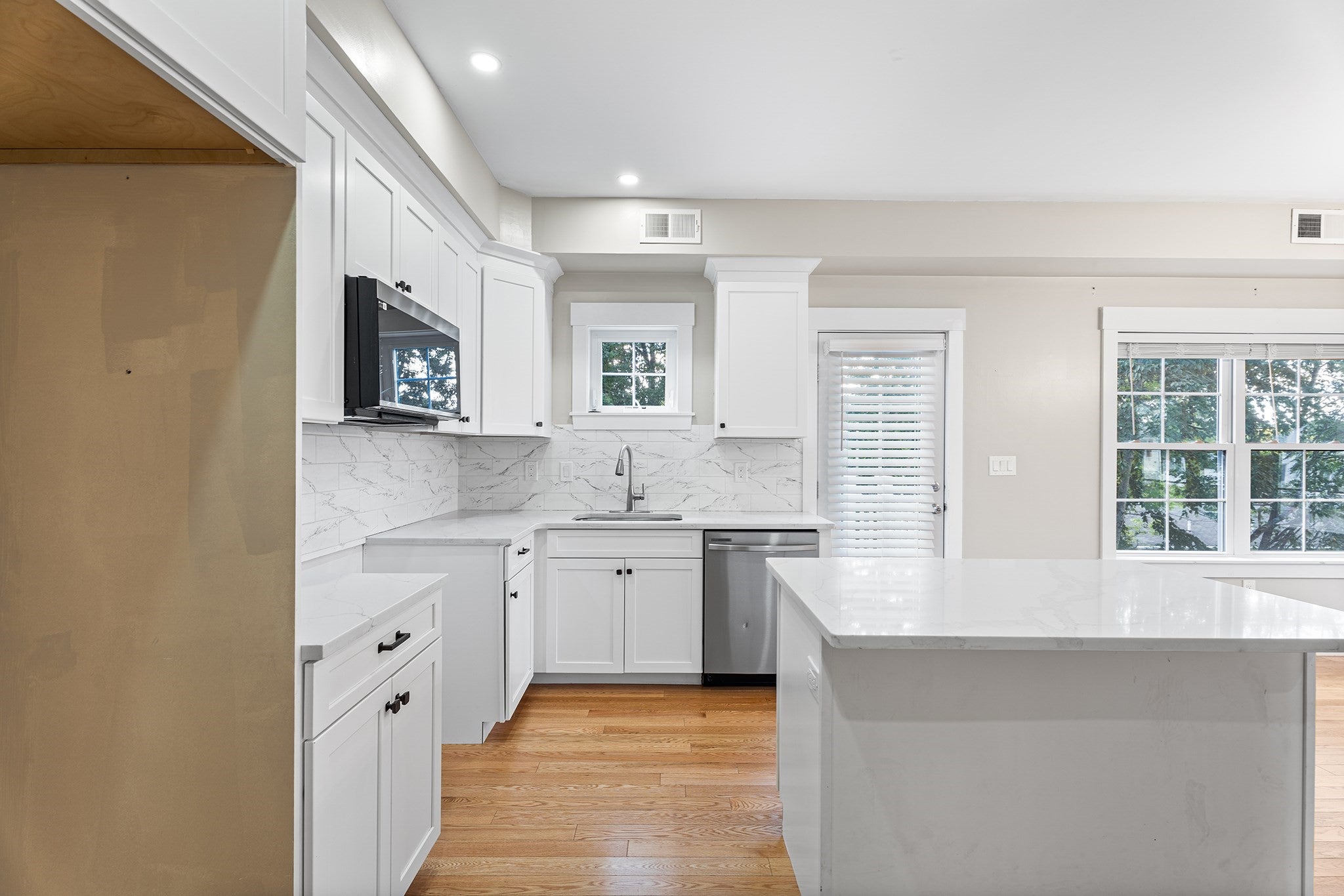 30 Valmor St, Worcester, MA, 30 Valmor St, Worcester, MA Photo #8