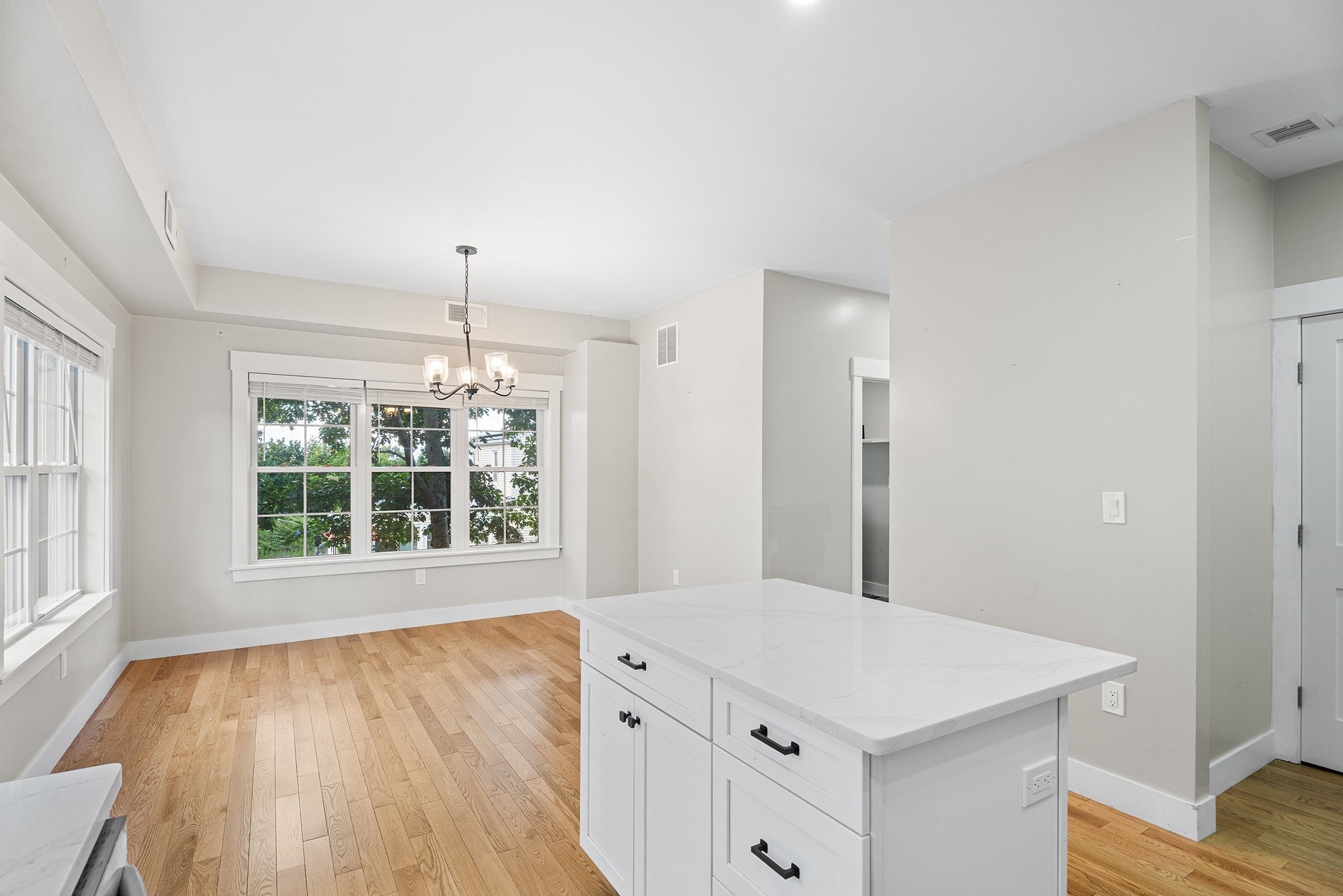 30 Valmor St, Worcester, MA, 30 Valmor St, Worcester, MA Photo #5