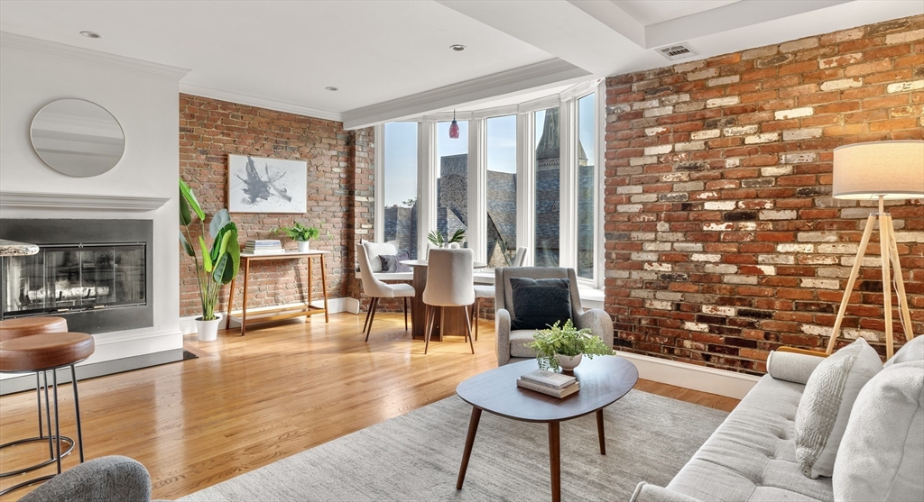 197 W Newton St 5