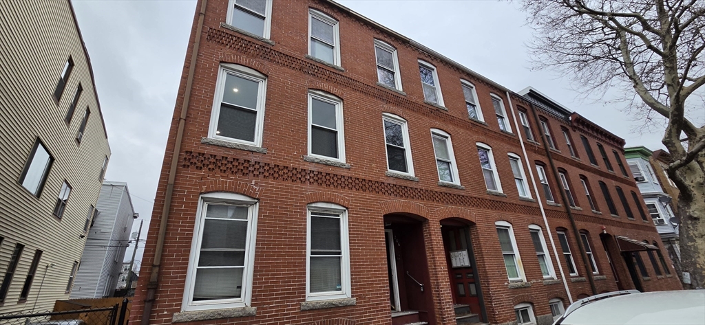 206 Chelsea ST #2, Boston, MA Photo #14