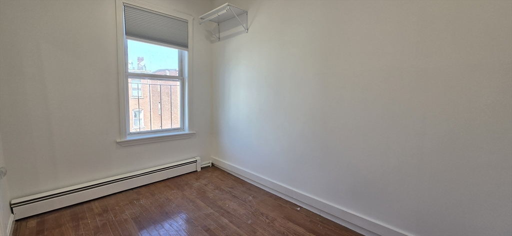206 Chelsea ST #2, Boston, MA Photo #3