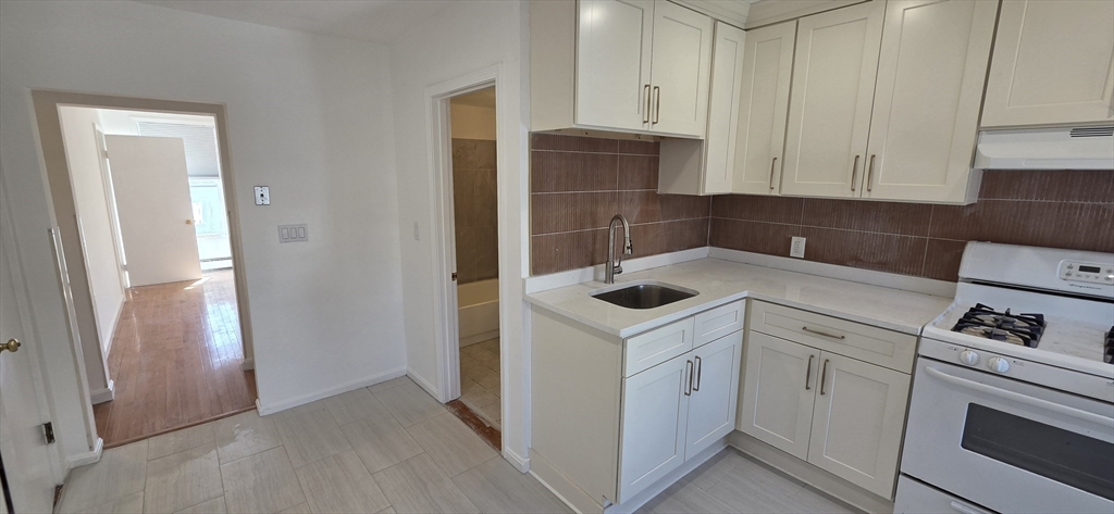 206 Chelsea ST #2, Boston, MA Photo #7