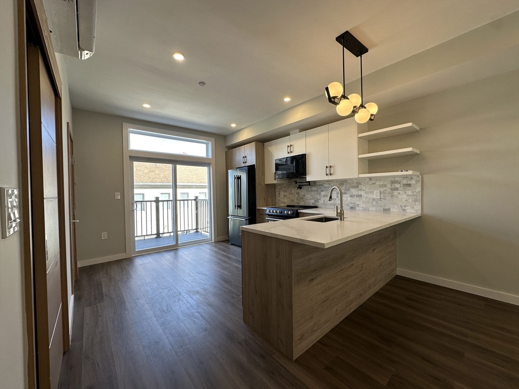 33 Copeland Street B