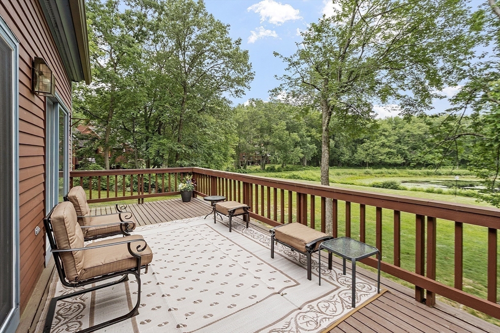 8 Bixby Ln 8
