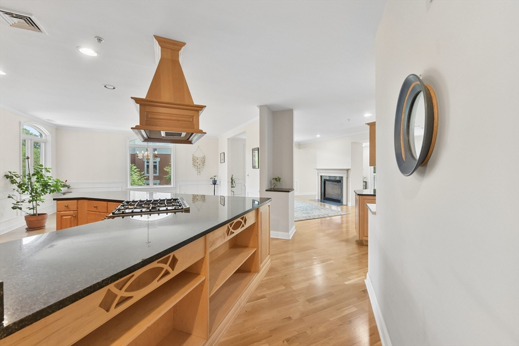 10 Northwood Dr 301