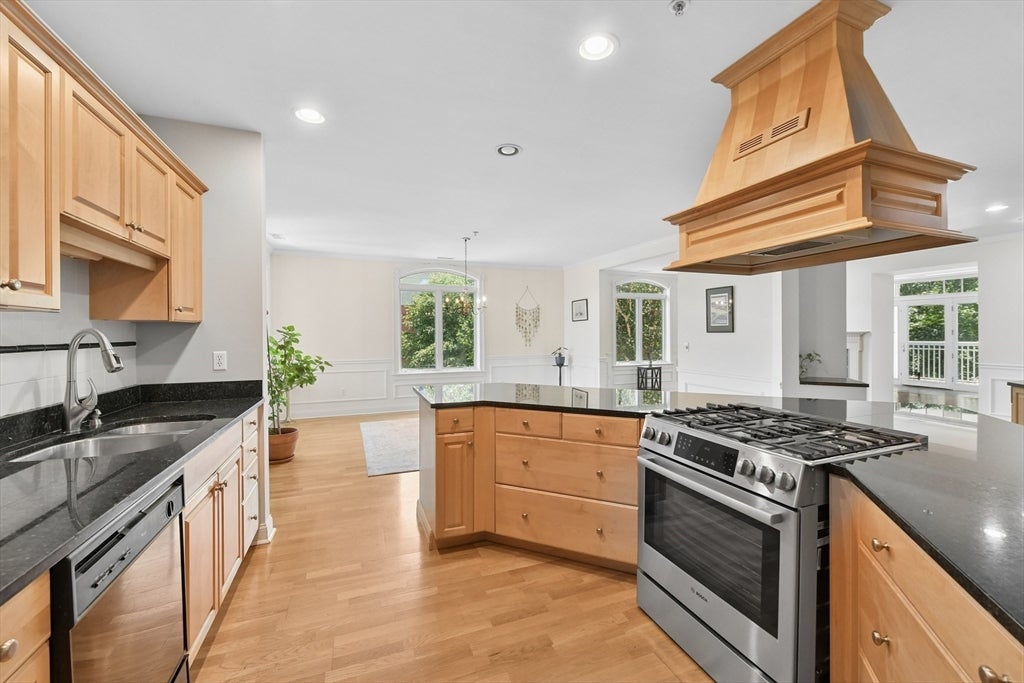 10 Northwood Dr 301