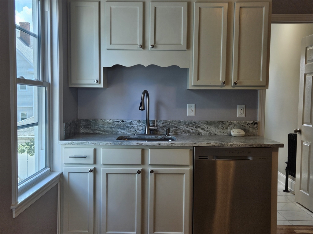 33 Linden St 2