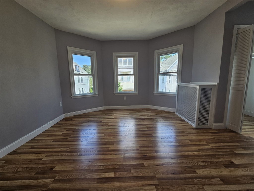 33 Linden St 2