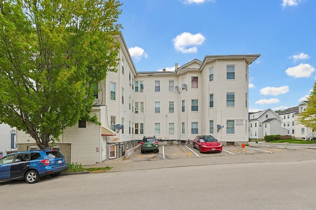 22 Hollywood St 4B
