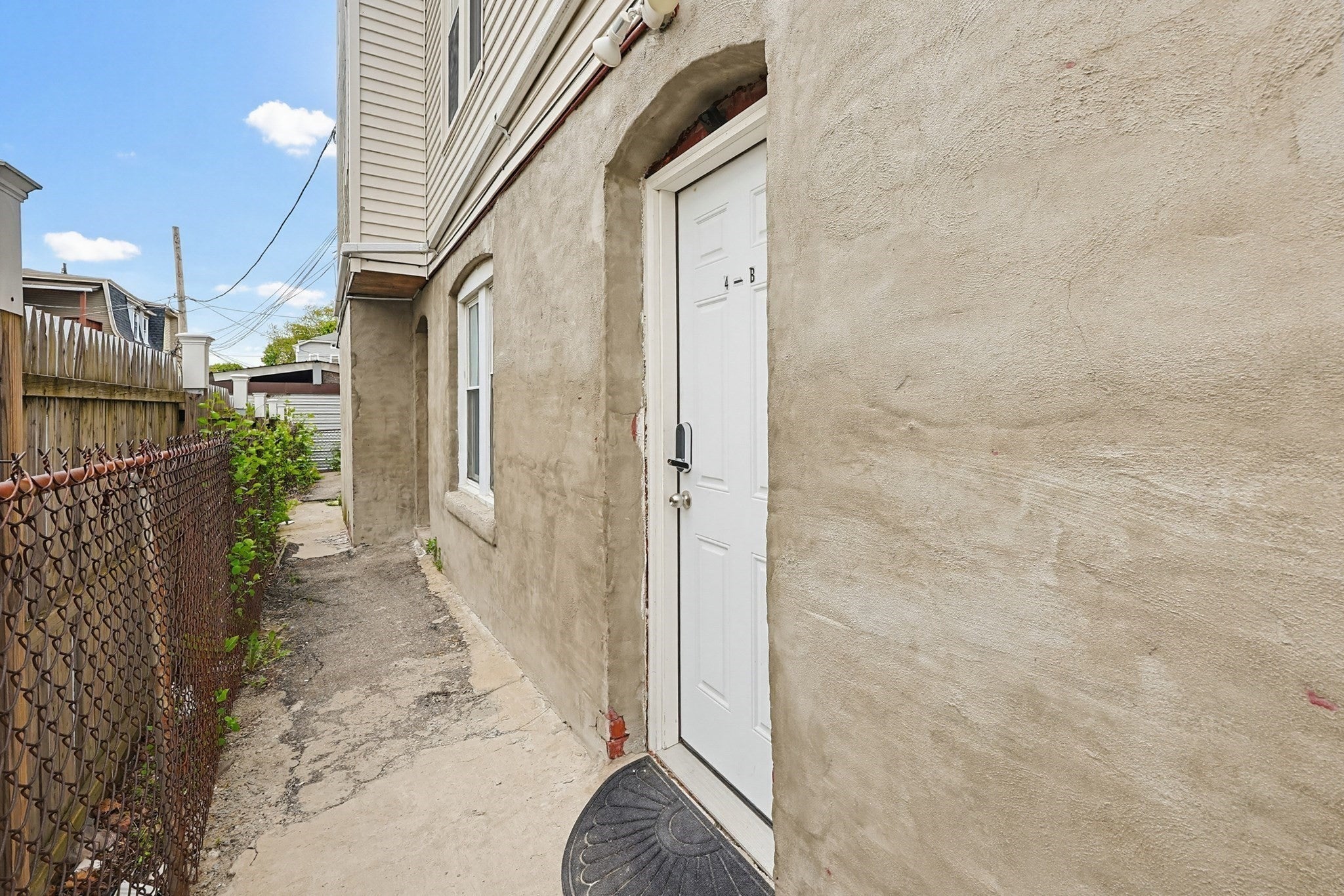 22 Hollywood St 4B