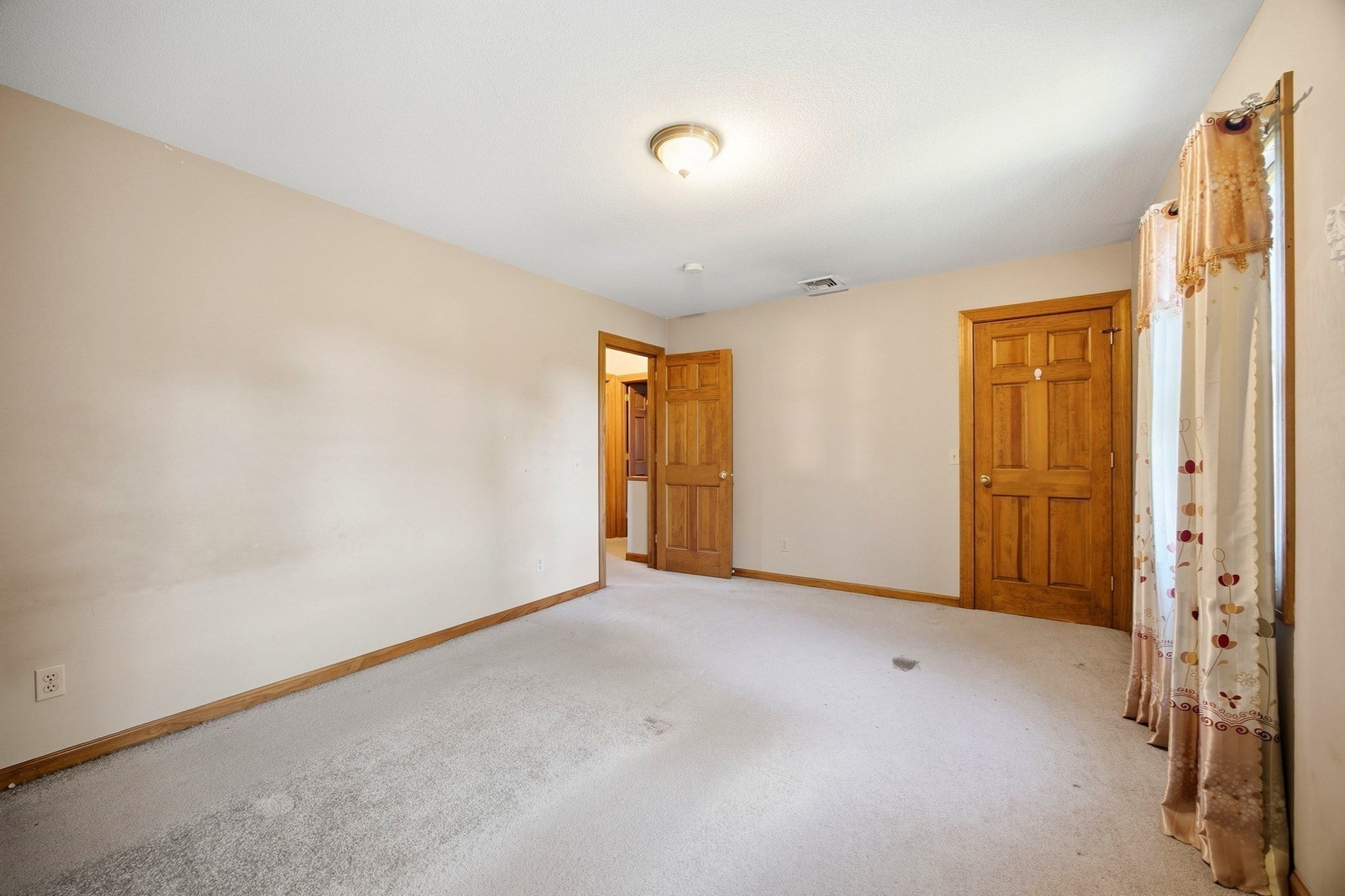 245 North St, Agawam, MA, 245 North St, Agawam, MA Photo #6