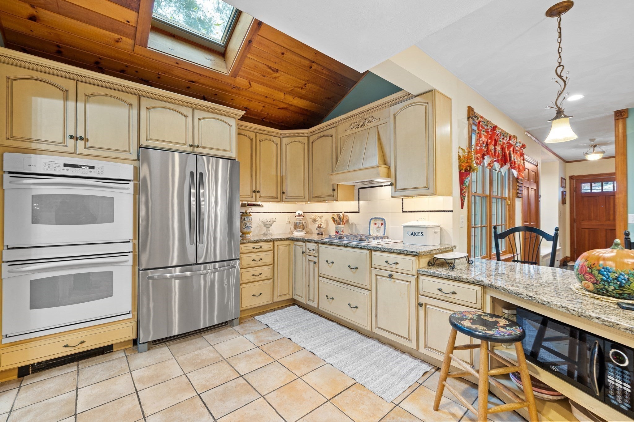 41 Elm Street, Saugus, MA, 41 Elm Street, Saugus, MA Photo #4