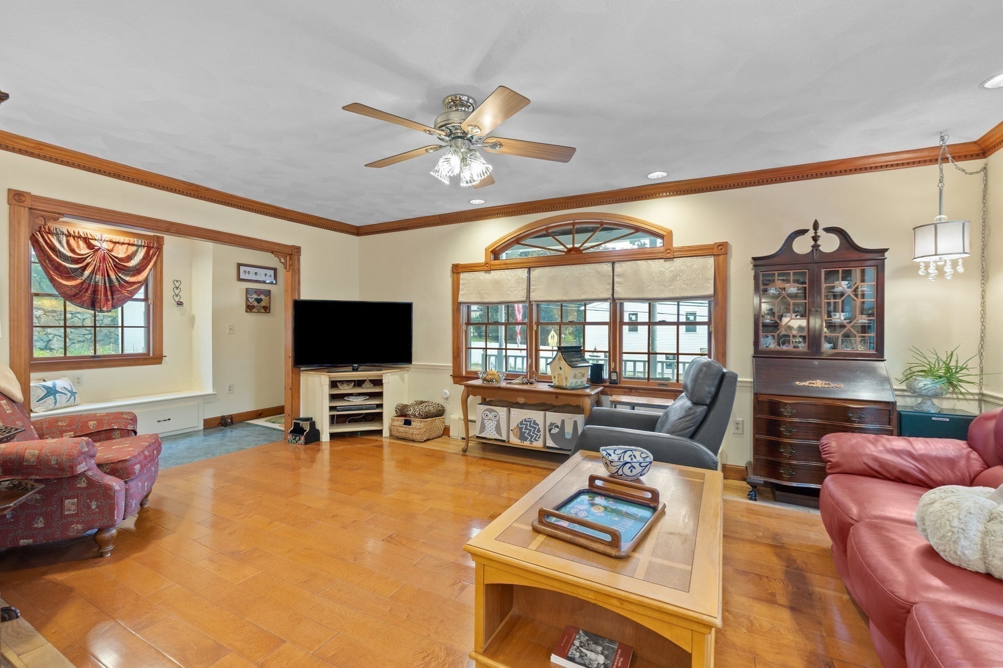 41 Elm Street, Saugus, MA, 41 Elm Street, Saugus, MA Photo #14